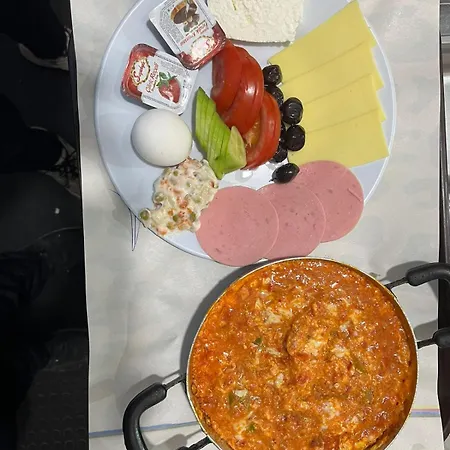 Vamataksim מלון 3*